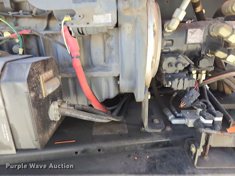 image for item EE8480 2013 JLG  600SJ boom lift