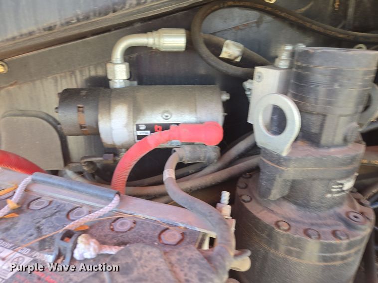 image for item EE8480 2013 JLG  600SJ boom lift