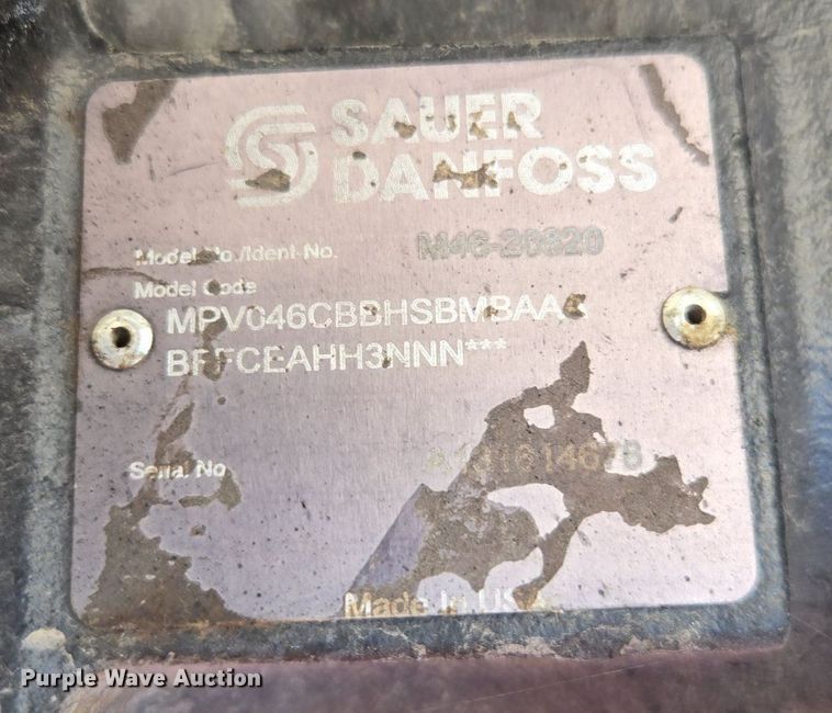 image for item EE8480 2013 JLG  600SJ boom lift