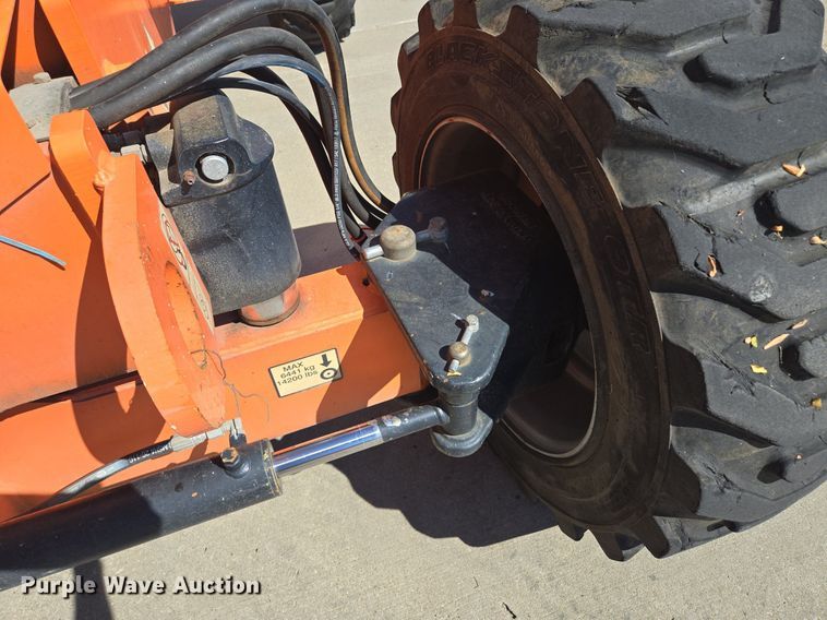 image for item EE8480 2013 JLG  600SJ boom lift