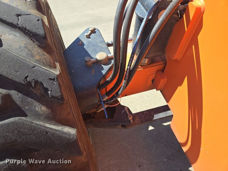 image for item EE8480 2013 JLG  600SJ boom lift