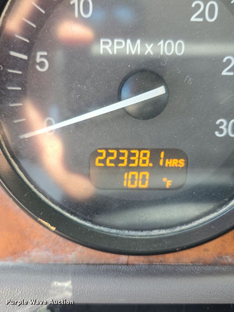 image for item EE8483 2007 Peterbilt 357 ready mix truck