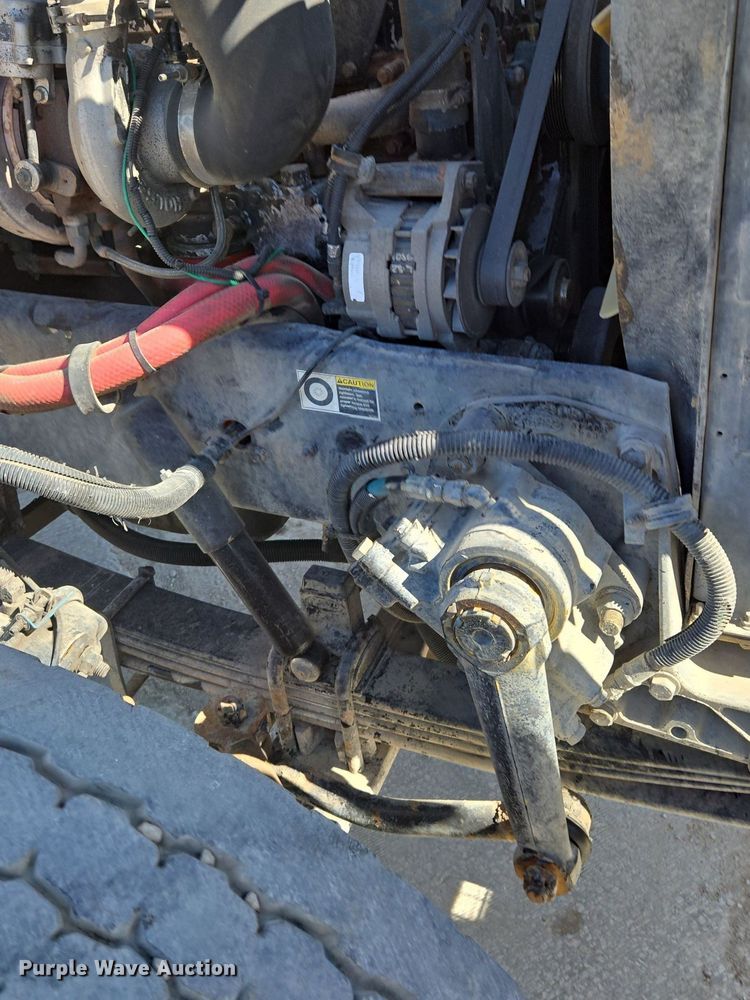 image for item EE8483 2007 Peterbilt 357 ready mix truck