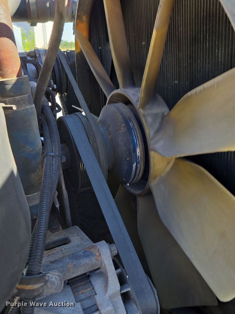 image for item EE8483 2007 Peterbilt 357 ready mix truck