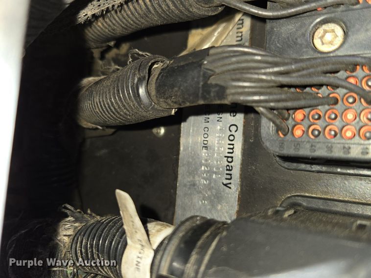 image for item EE8483 2007 Peterbilt 357 ready mix truck