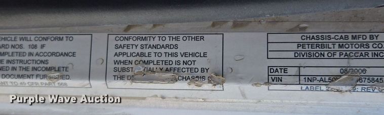 image for item EE8483 2007 Peterbilt 357 ready mix truck