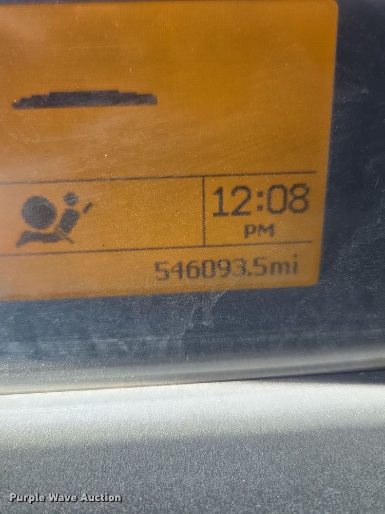 image for item EE8484 2007 Volvo  VNM semi truck