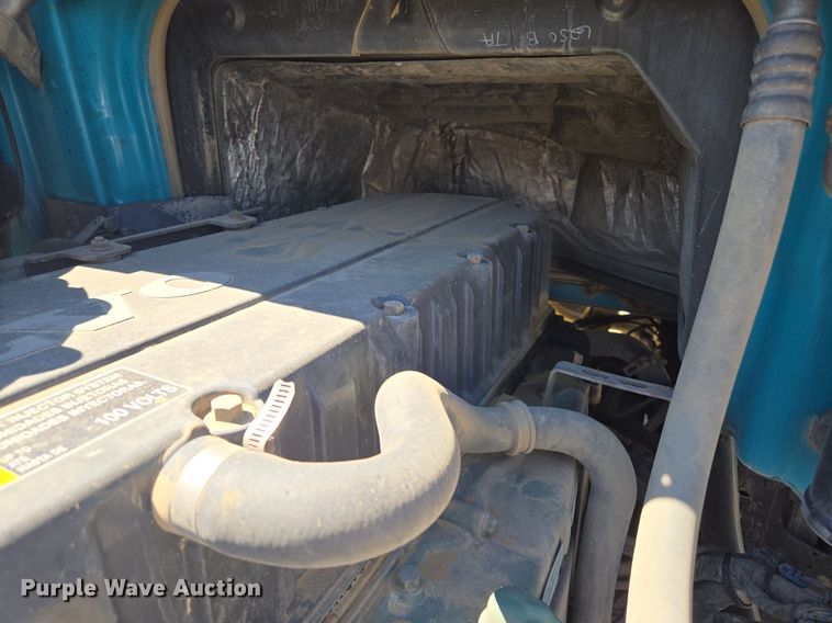 image for item EE8484 2007 Volvo  VNM semi truck