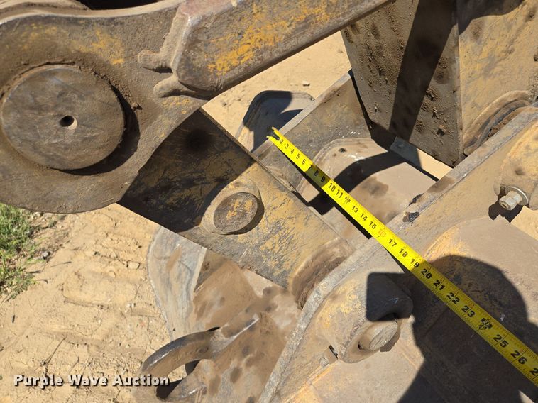 image for item EE8485 2000 Caterpillar 320BL excavator