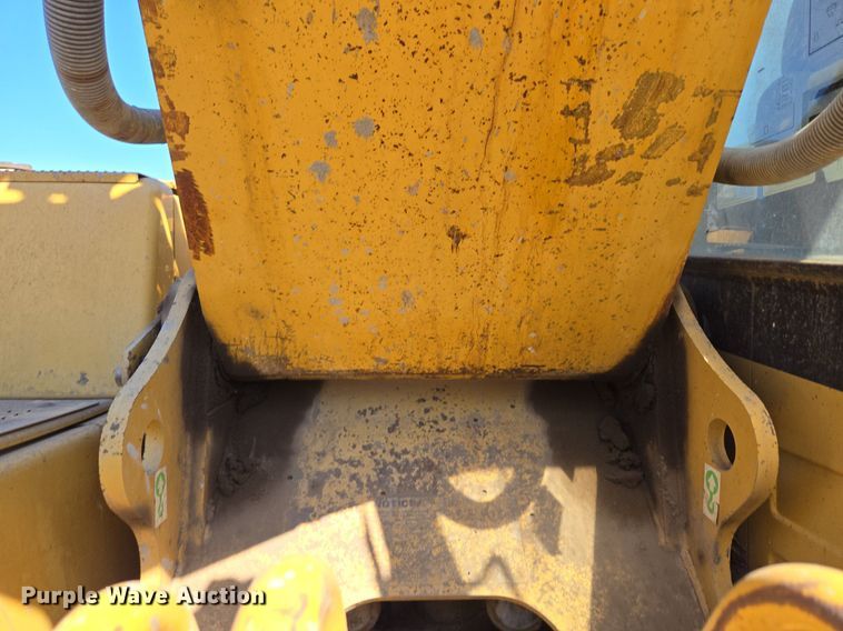 image for item EE8485 2000 Caterpillar 320BL excavator