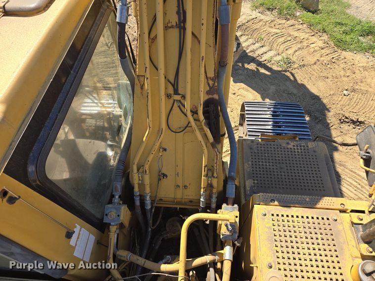 image for item EE8485 2000 Caterpillar 320BL excavator