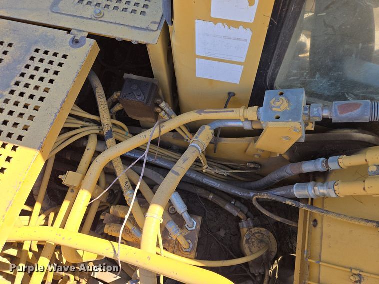 image for item EE8485 2000 Caterpillar 320BL excavator