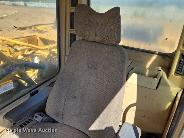 image for item EE8485 2000 Caterpillar 320BL excavator