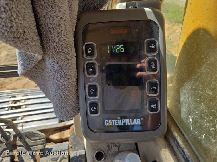image for item EE8485 2000 Caterpillar 320BL excavator
