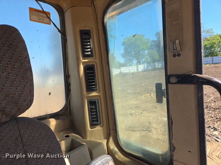 image for item EE8485 2000 Caterpillar 320BL excavator