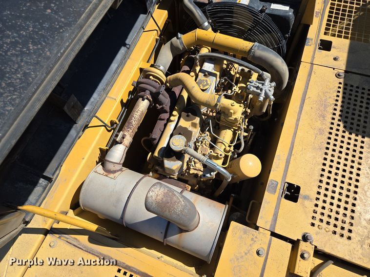 image for item EE8485 2000 Caterpillar 320BL excavator