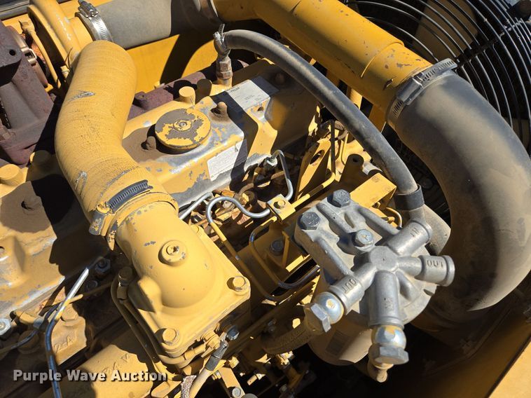 image for item EE8485 2000 Caterpillar 320BL excavator