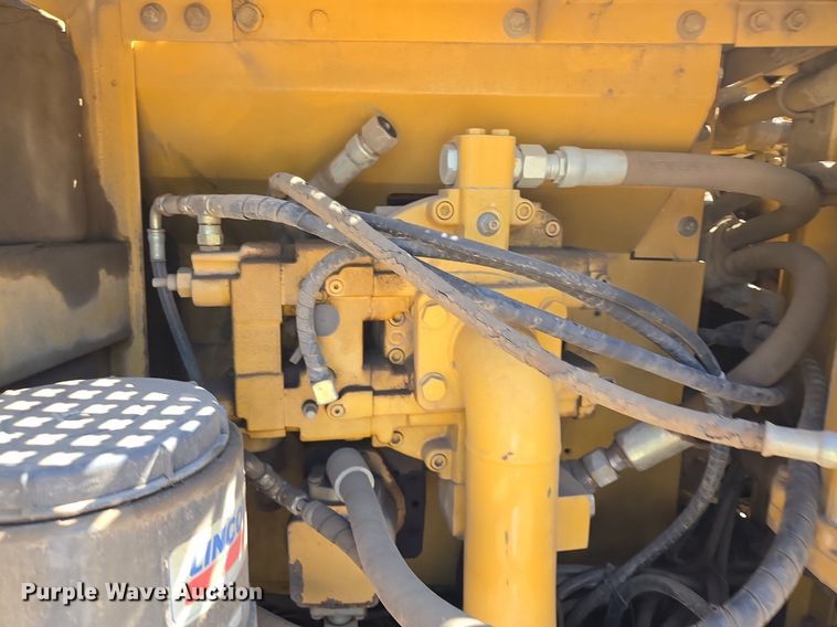 image for item EE8485 2000 Caterpillar 320BL excavator