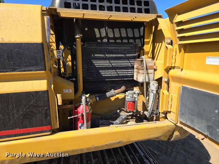 image for item EE8485 2000 Caterpillar 320BL excavator