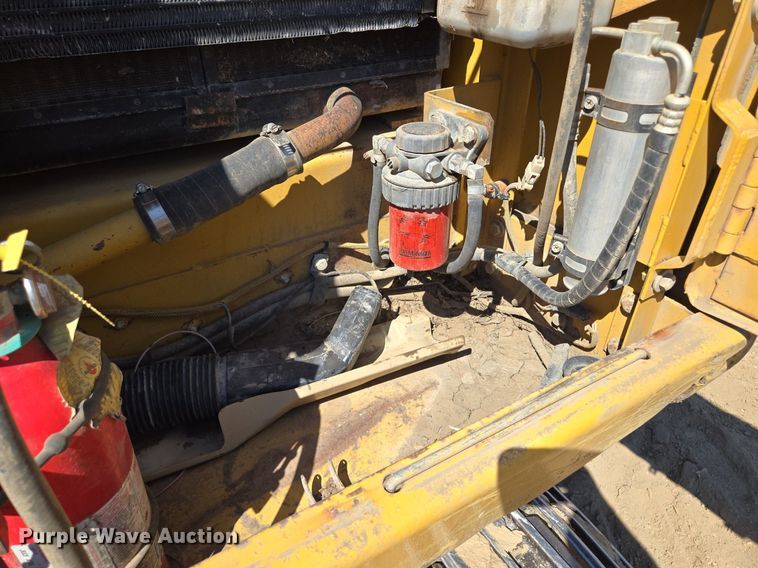 image for item EE8485 2000 Caterpillar 320BL excavator