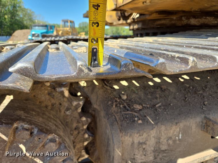 image for item EE8485 2000 Caterpillar 320BL excavator