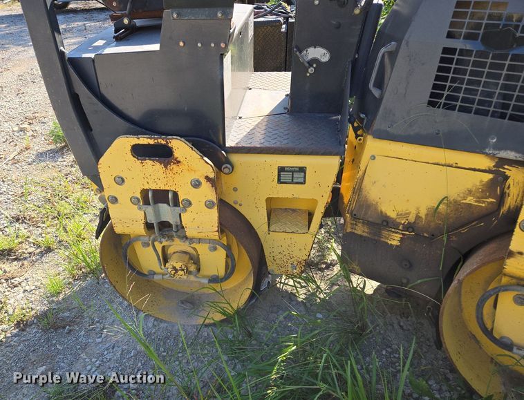 image for item EE8486 2003 Bomag  BW120 AD-3 double drum vibratory roller