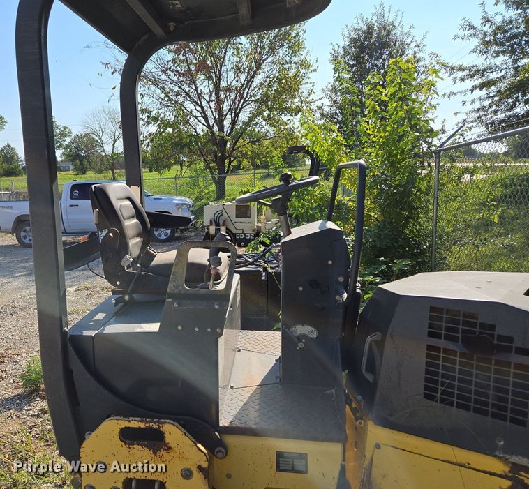 image for item EE8486 2003 Bomag  BW120 AD-3 double drum vibratory roller