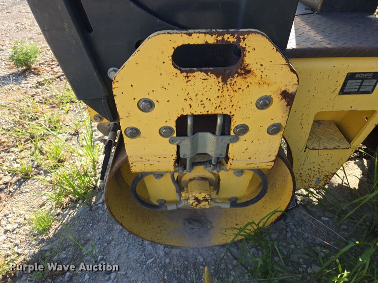 image for item EE8486 2003 Bomag  BW120 AD-3 double drum vibratory roller