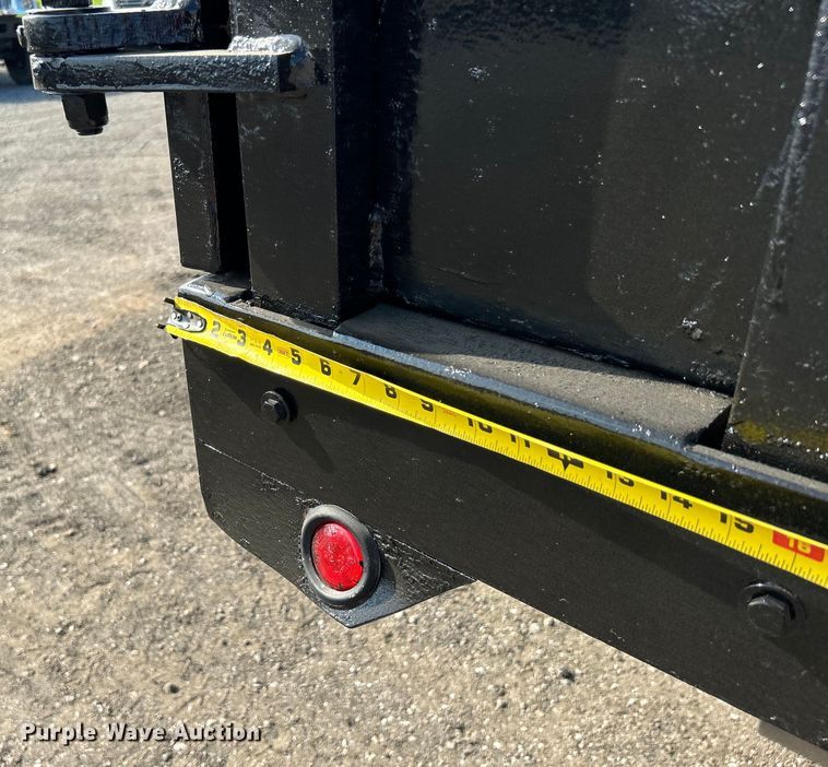 image for item EG0735 2007 Chevrolet  C6500 dump truck