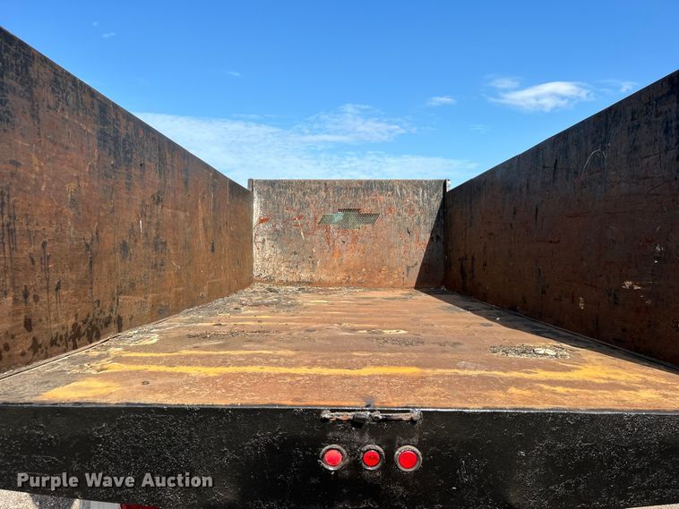 image for item EG0735 2007 Chevrolet  C6500 dump truck