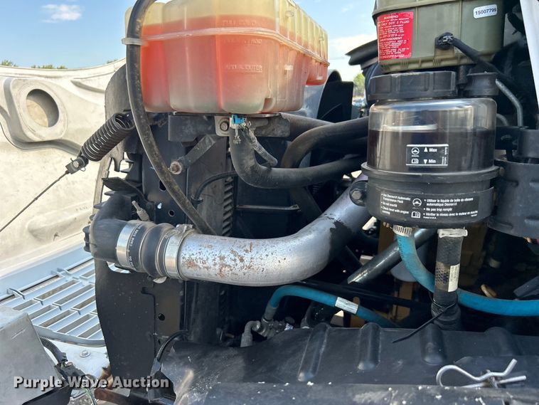 image for item EG0735 2007 Chevrolet  C6500 dump truck