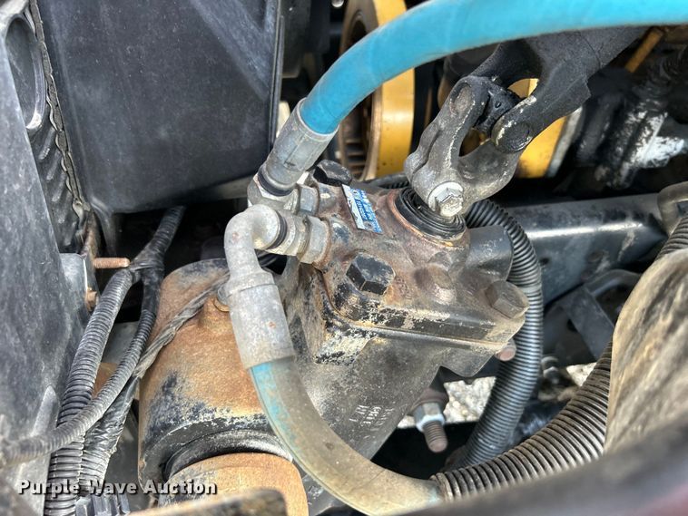 image for item EG0735 2007 Chevrolet  C6500 dump truck