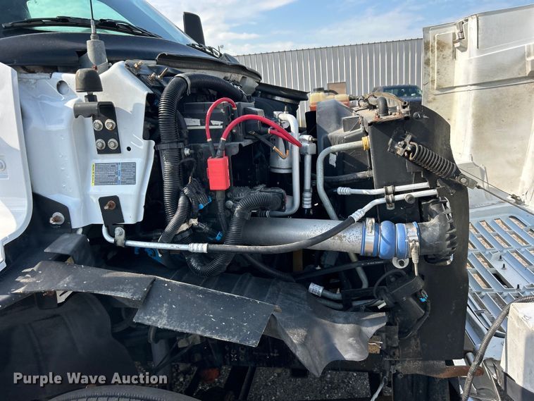 image for item EG0735 2007 Chevrolet  C6500 dump truck