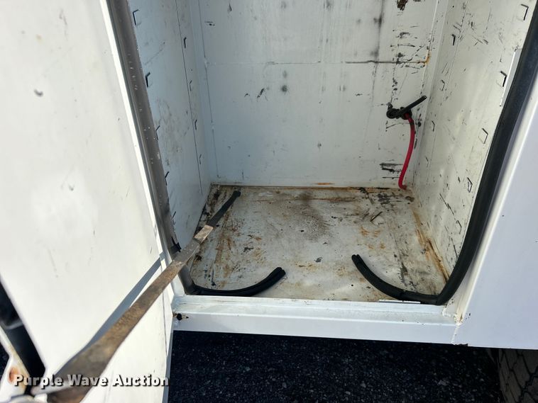 image for item EG0990 2012 Ford F550 Super Duty XL SuperCab utility / service truck