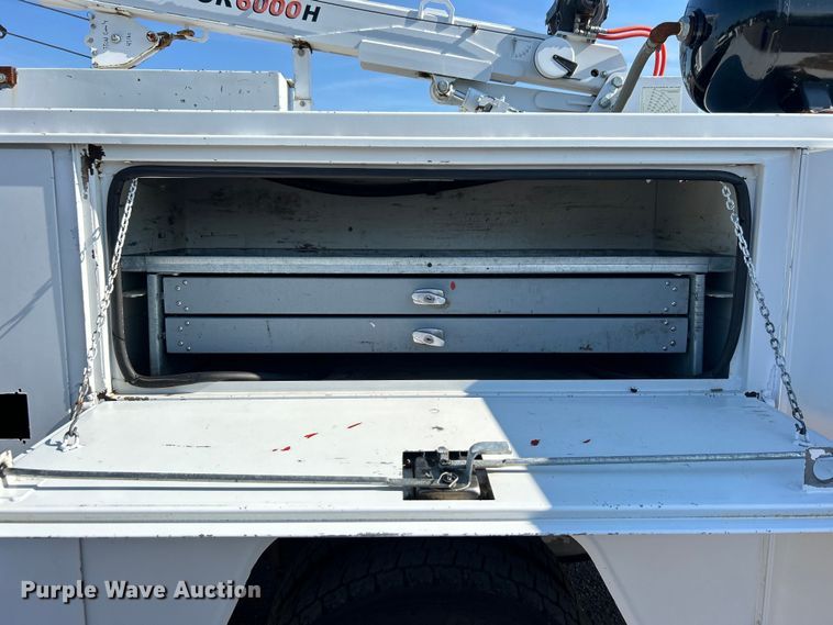 image for item EG0990 2012 Ford F550 Super Duty XL SuperCab utility / service truck