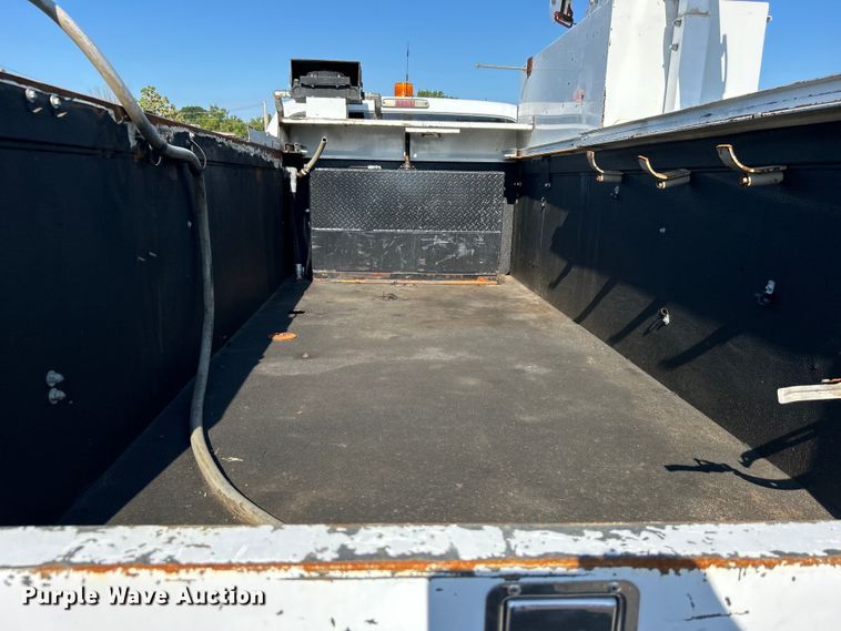 image for item EG0990 2012 Ford F550 Super Duty XL SuperCab utility / service truck