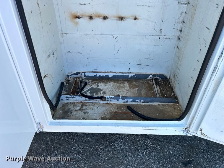 image for item EG0990 2012 Ford F550 Super Duty XL SuperCab utility / service truck