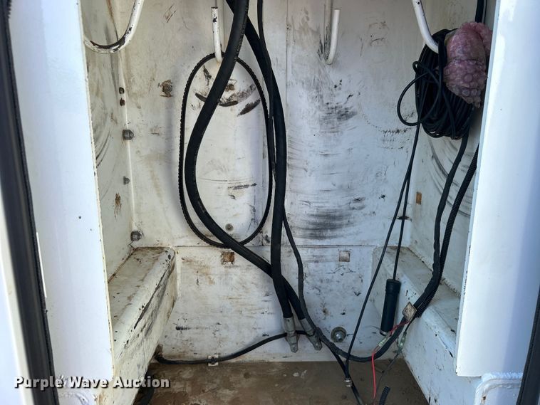 image for item EG0990 2012 Ford F550 Super Duty XL SuperCab utility / service truck