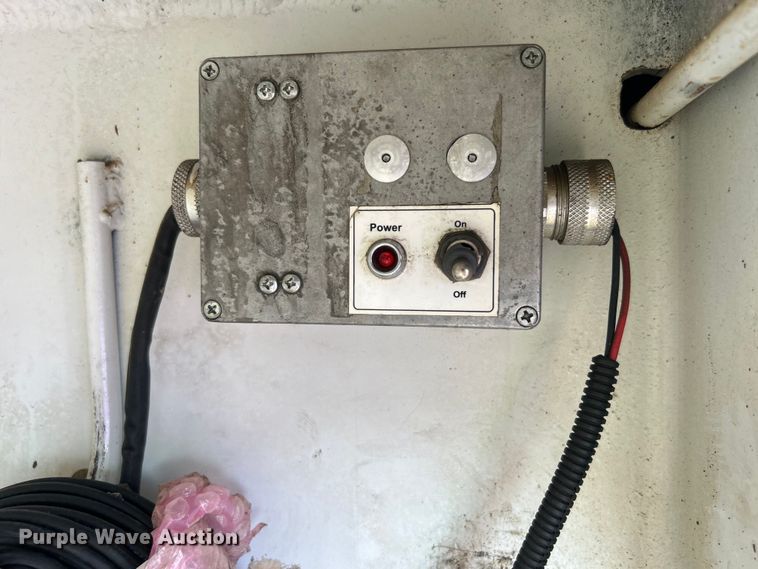 image for item EG0990 2012 Ford F550 Super Duty XL SuperCab utility / service truck