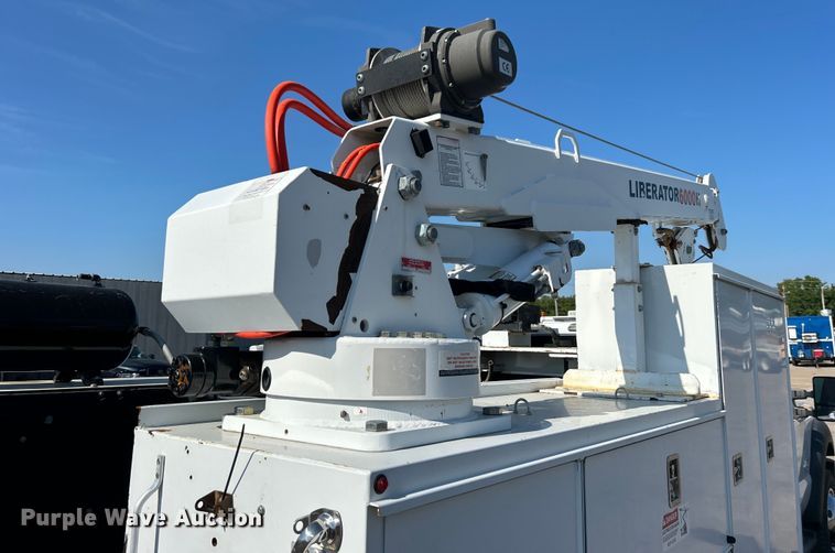 image for item EG0990 2012 Ford F550 Super Duty XL SuperCab utility / service truck