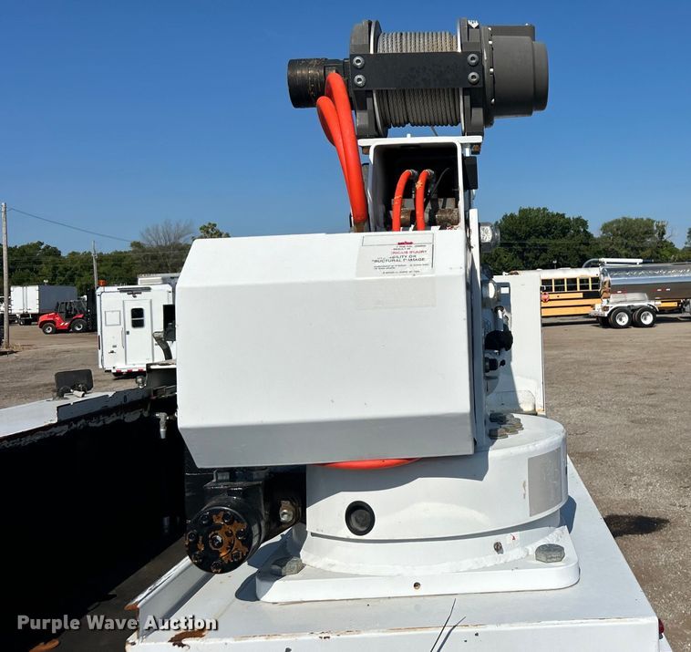 image for item EG0990 2012 Ford F550 Super Duty XL SuperCab utility / service truck