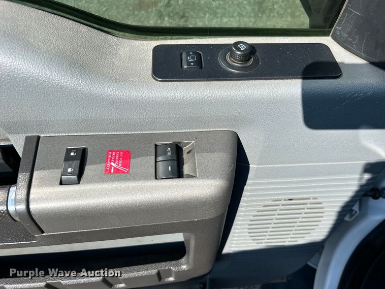 image for item EG0990 2012 Ford F550 Super Duty XL SuperCab utility / service truck