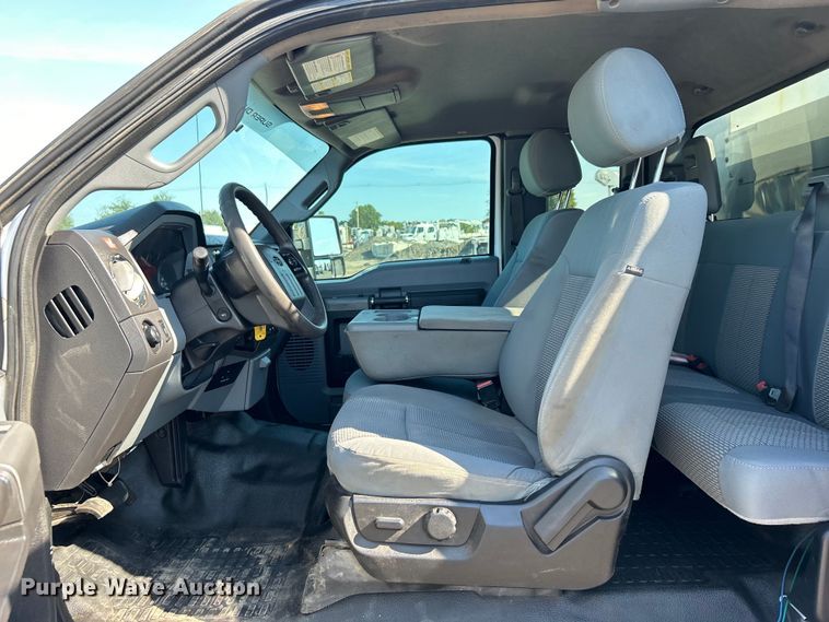 image for item EG0990 2012 Ford F550 Super Duty XL SuperCab utility / service truck