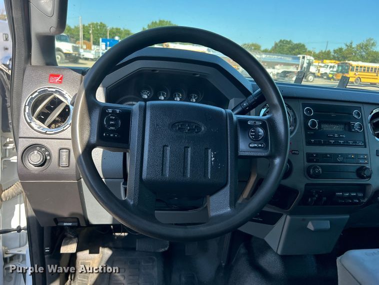 image for item EG0990 2012 Ford F550 Super Duty XL SuperCab utility / service truck