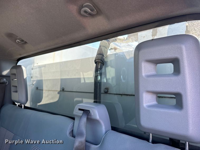 image for item EG0990 2012 Ford F550 Super Duty XL SuperCab utility / service truck