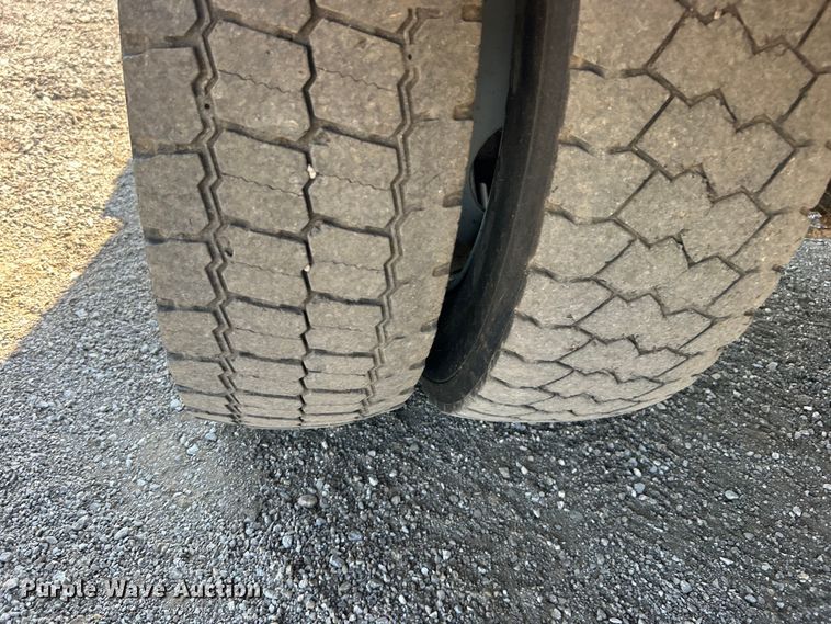 image for item EG0990 2012 Ford F550 Super Duty XL SuperCab utility / service truck