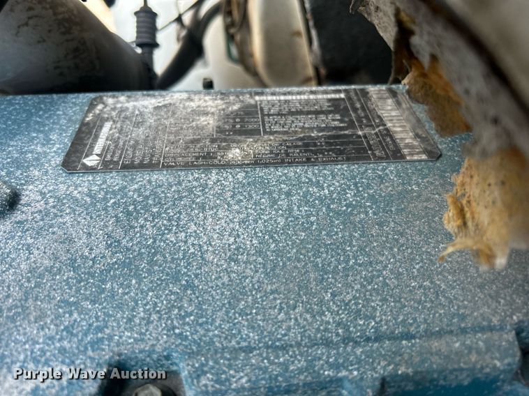 image for item EG1000 1998 International  4900 crane truck