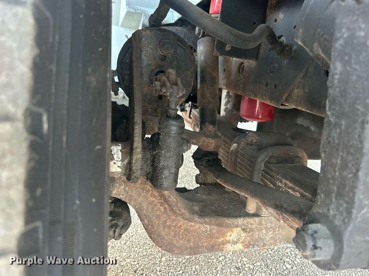 image for item EG1000 1998 International  4900 crane truck