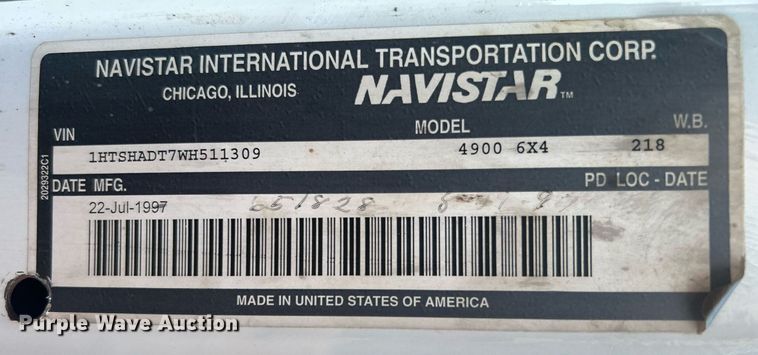 image for item EG1000 1998 International  4900 crane truck