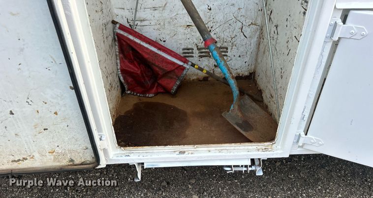 image for item EG1001 2008 International  7500 crane truck